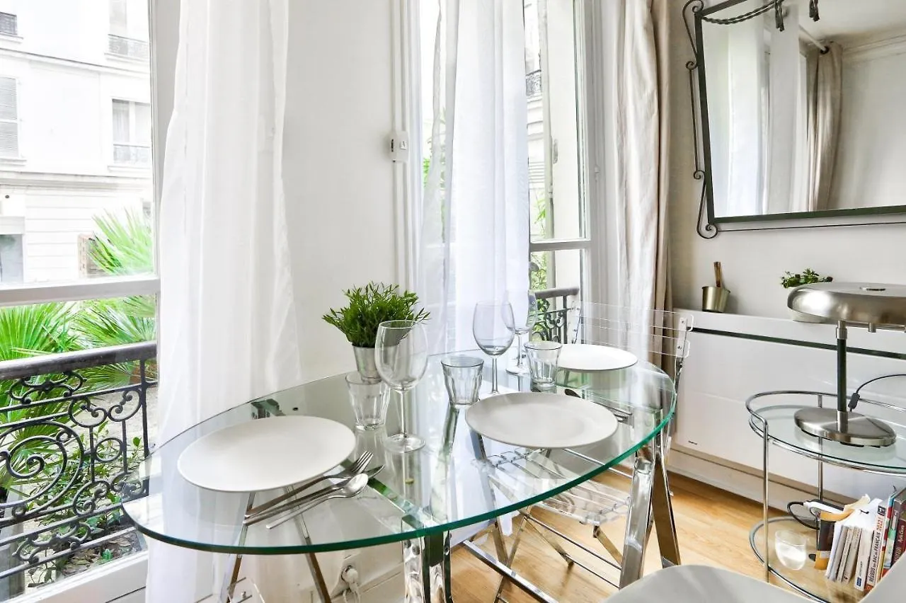 Studio - Appartement Quartier Arc De Triomphe 3 Paris Apartment